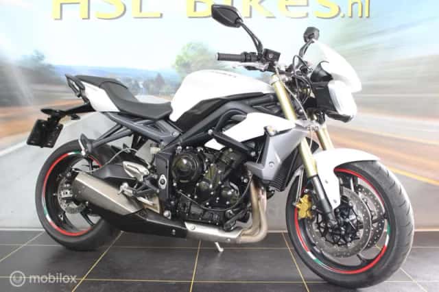 Triumph Street Triple (2013) thumbnail 5