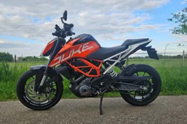 KTM 390 Duke (2019) thumbnail 2