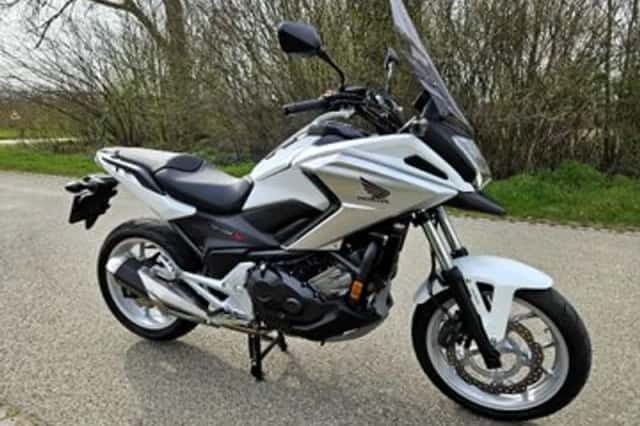 Honda NC750X (2017) thumbnail 4