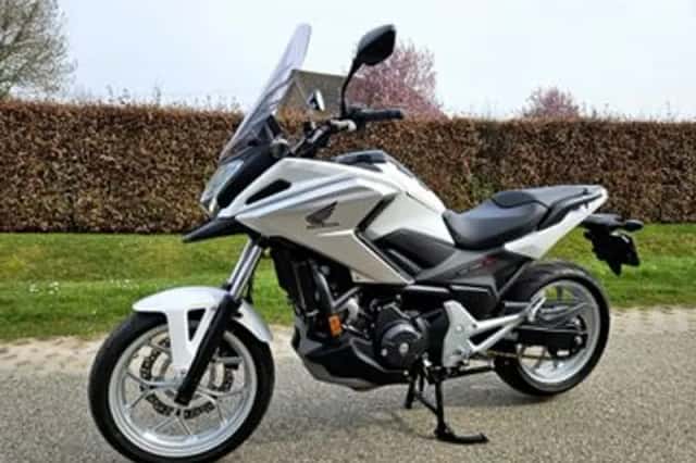 Honda NC750X (2017) thumbnail 5