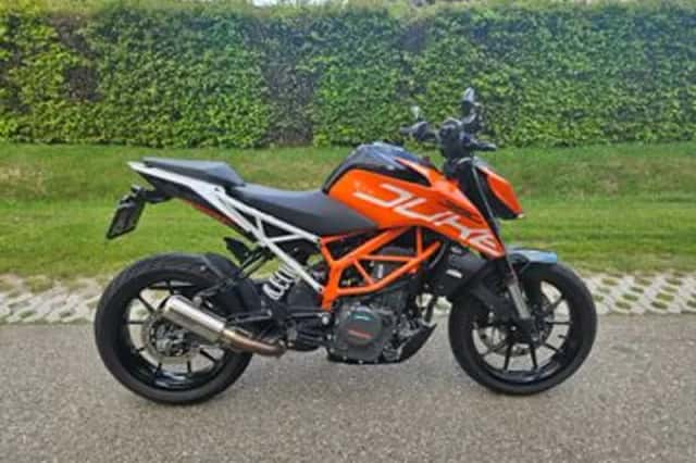 KTM 390 Duke (2019) thumbnail 4