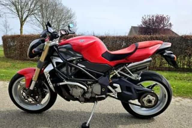 MV Agusta Brutale 750 (2006) thumbnail 2