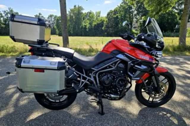 Triumph Tiger 800 XRX (2017) thumbnail 5