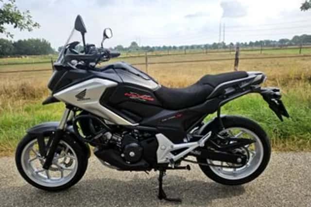 Honda NC750X (2018) thumbnail 2
