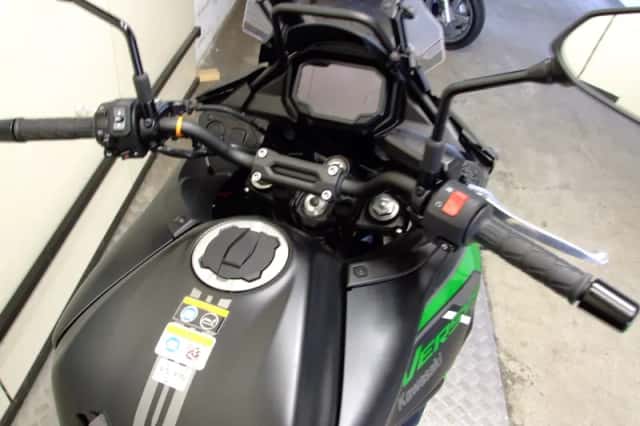 Kawasaki Versys 650 (2024) thumbnail 4