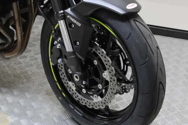 Kawasaki Z900 (2021) thumbnail 2