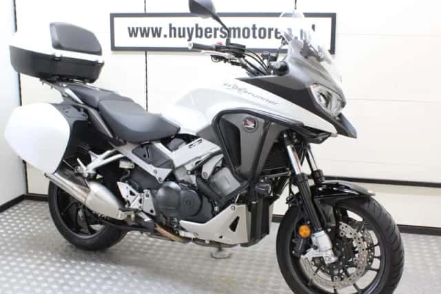 Honda VFR 800 X Crossrunner (2016) thumbnail 1