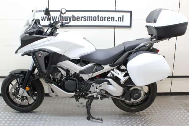 Honda VFR 800 X Crossrunner (2016) thumbnail 5