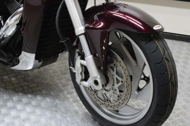 Suzuki M1800R Intruder (2010) thumbnail 2