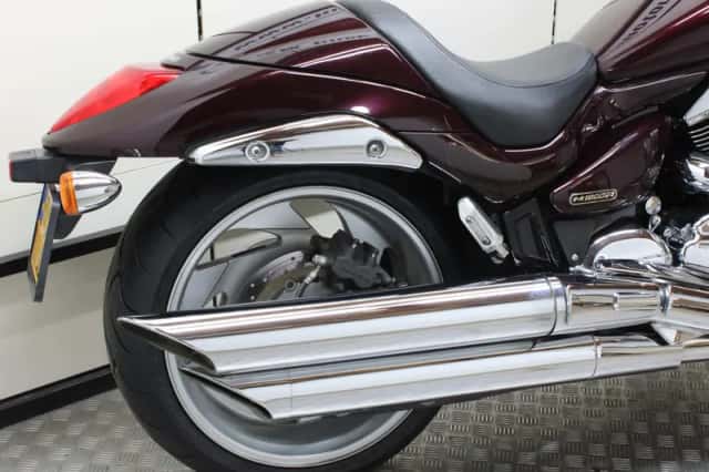 Suzuki M1800R Intruder (2010) thumbnail 3
