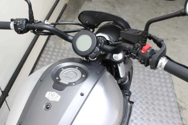 Yamaha XSR700 (2016) thumbnail 4