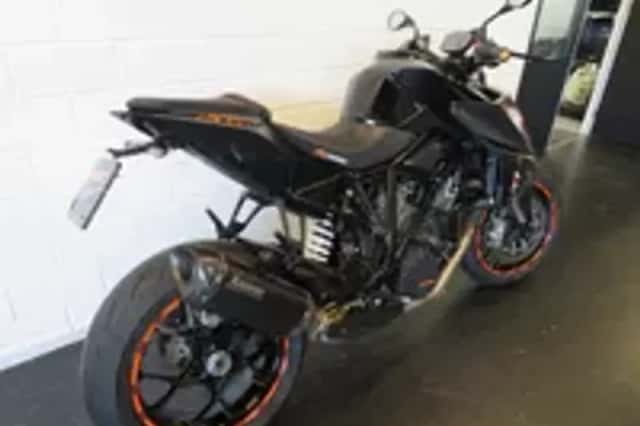 KTM DUKE SUPER 1290 SUPERDUKE PERFECT! (2017) thumbnail 3