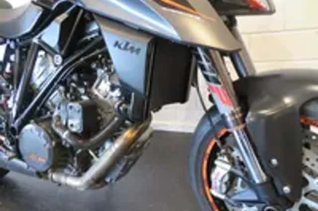 KTM DUKE SUPER 1290 SUPERDUKE PERFECT! (2017) thumbnail 6