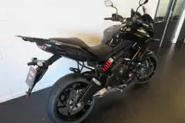 Kawasaki Versys 650 ABS (2015) thumbnail 3