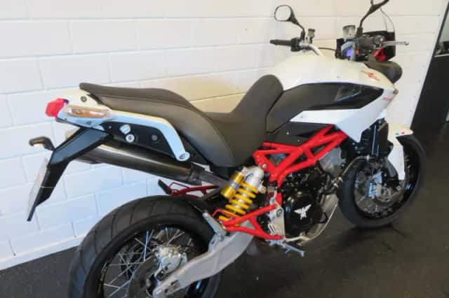 Moto Morini GRANDPASSO 1200 OHLINS (2010) thumbnail 3