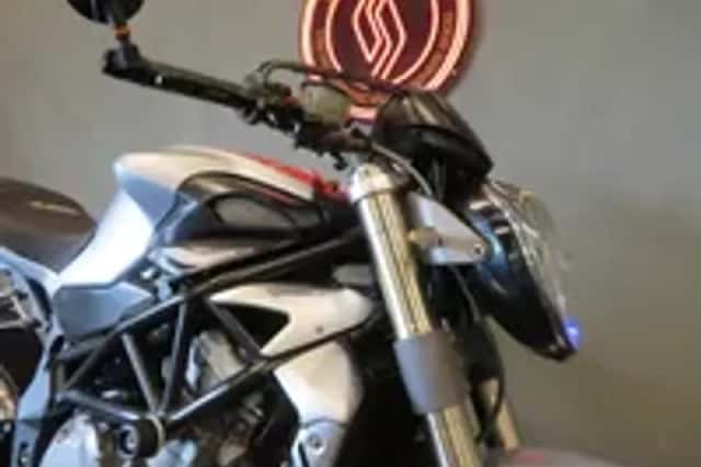 MV Agusta Brutale 910 R (2007) thumbnail 5