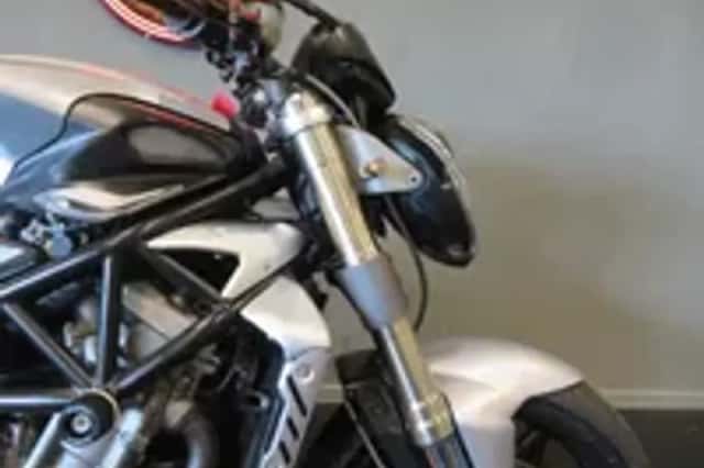 MV Agusta Brutale 910 R (2007) thumbnail 6