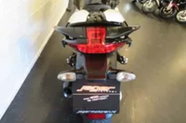 Moto Guzzi Breva 1200 SPORT TOP CONDITIE!! (2009) thumbnail 4