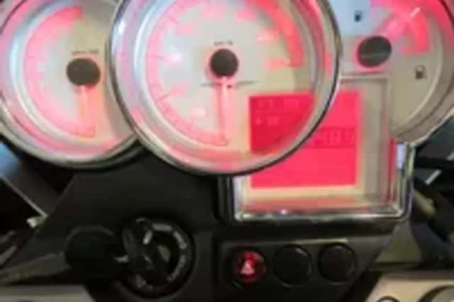 Moto Guzzi Breva 1200 SPORT TOP CONDITIE!! (2009) thumbnail 6
