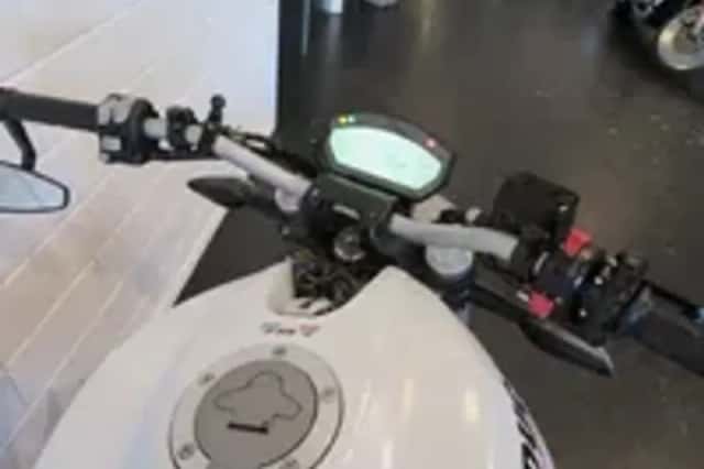 Ducati Monster 797 ABS (2017) thumbnail 5