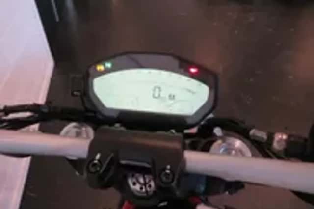 Ducati Monster 797 ABS (2017) thumbnail 6