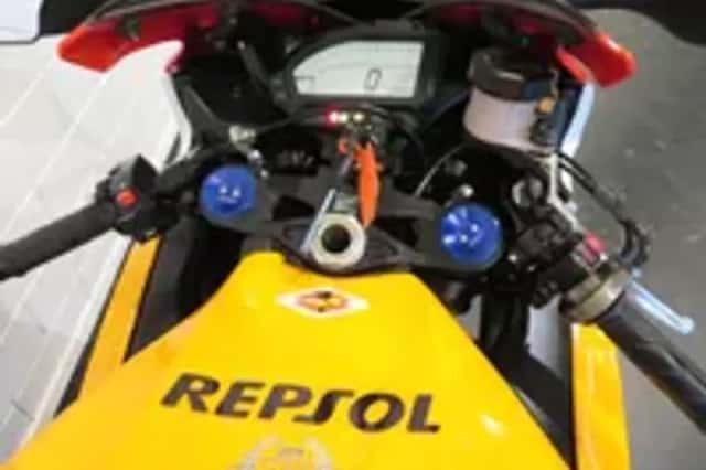 Honda CBR 1000 RR FIREBLADE REPSOL HISTO. (2013) thumbnail 5