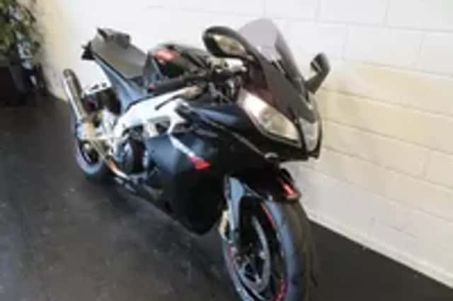 Aprilia RSV4 RSV4 V4 MILLE SC PROJECT! (2010) thumbnail 2