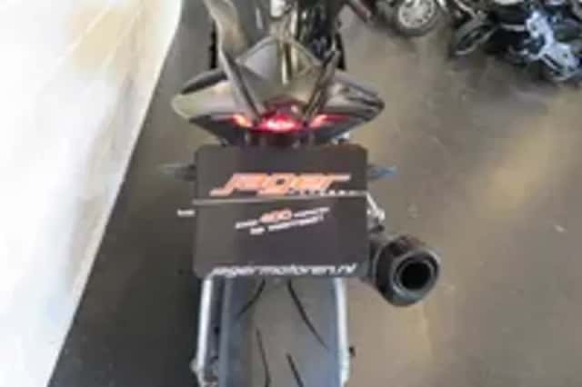 Aprilia RSV4 RSV4 V4 MILLE SC PROJECT! (2010) thumbnail 4