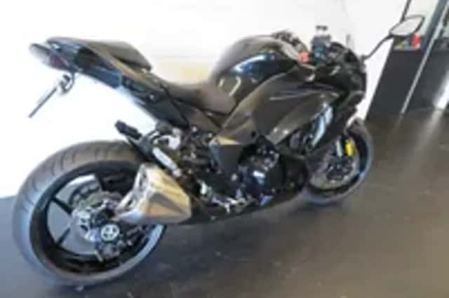 Kawasaki Z1000 SX KTRC ABS TOP! EXTRAS.. (2018) thumbnail 3