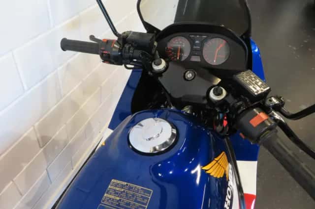 Honda VF 500 F 2 (1986) thumbnail 5