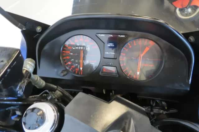 Honda VF 500 F 2 (1986) thumbnail 6