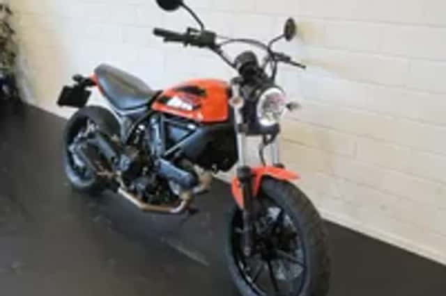 Ducati Scrambler SIXTY 2 (2018) thumbnail 2