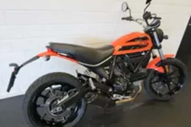 Ducati Scrambler SIXTY 2 (2018) thumbnail 3