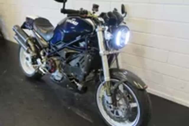 Ducati Monster S4R TERMIONI PERFECT! (2003) thumbnail 2