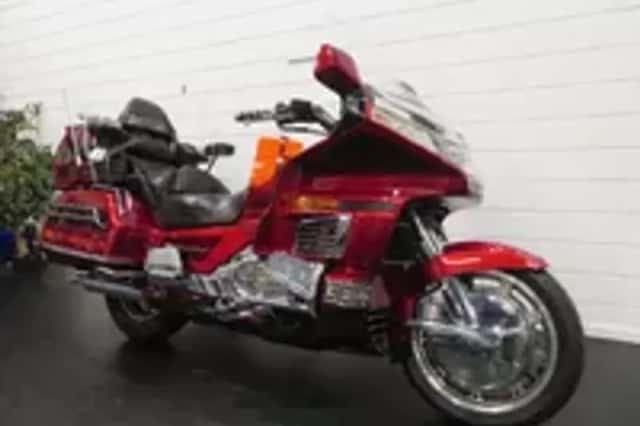 Honda GL 1500 GOLDWING 20TH ANNIVERSARY (1995) thumbnail 2