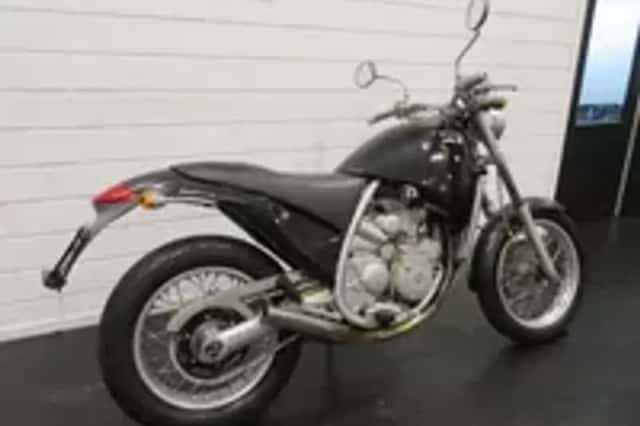 Aprilia Moto 6.5 STARCK ZELDZAAM (1995) thumbnail 3