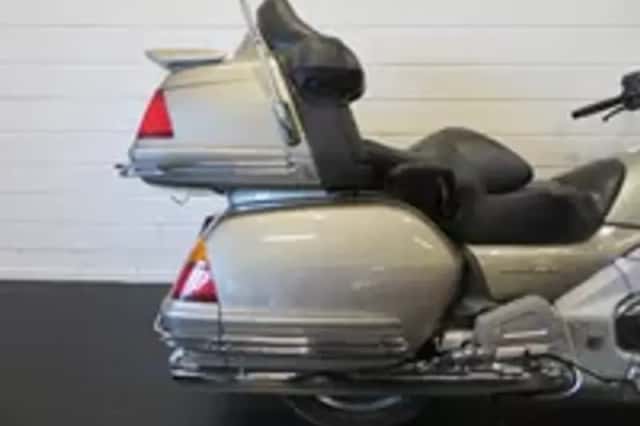 Honda GL 1800 GOLDWING ZEER VOL EN STRAK! (2004) thumbnail 6