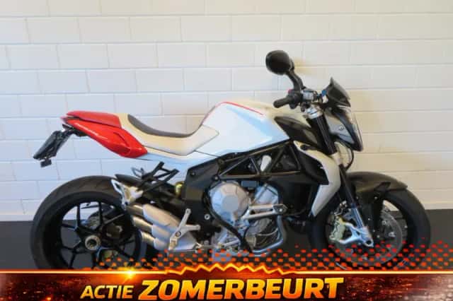 MV Agusta Brutale 800 (2015) thumbnail 1