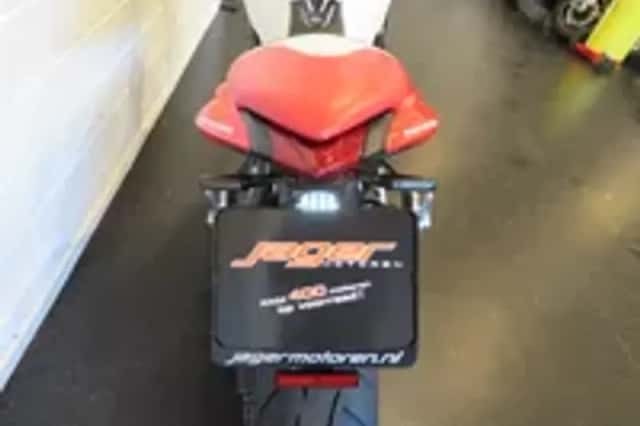 MV Agusta Brutale 800 (2015) thumbnail 4