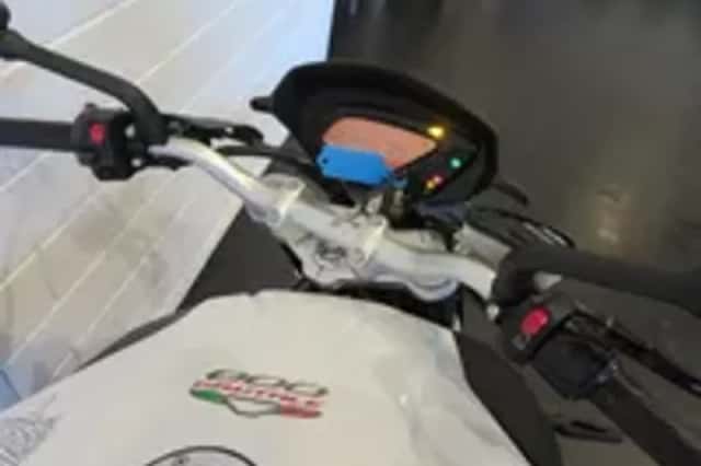 MV Agusta Brutale 800 (2015) thumbnail 5