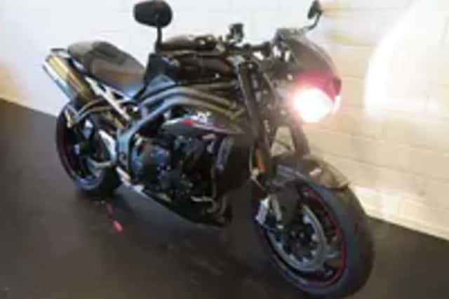 Triumph Speed Triple 1050 RS ARROW PERFECT! (2018) thumbnail 2
