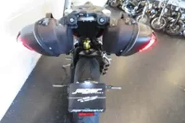 MV Agusta Stradale 800 ABS RIVALE (2017) thumbnail 4