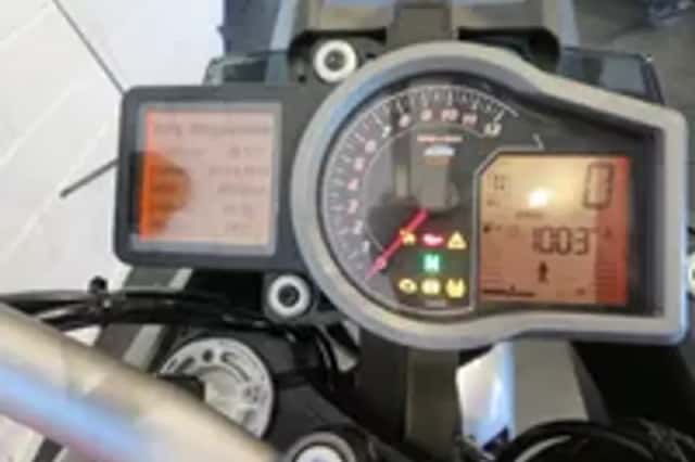 KTM DUKE SUPER 1290 GT (2020) thumbnail 6