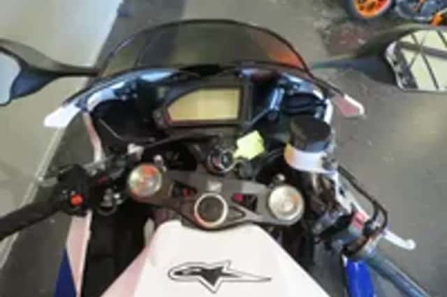 Honda CBR 1000 RR FIREBLADE ZEER FRAAI! (2014) thumbnail 5