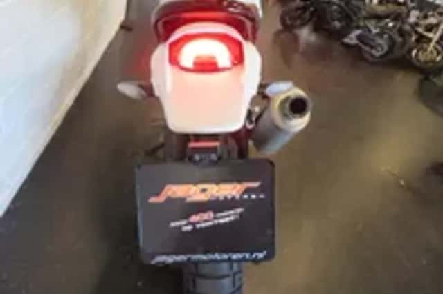 Ducati DesertX (2022) thumbnail 4