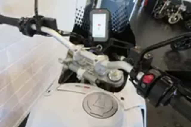 Ducati DesertX (2022) thumbnail 5