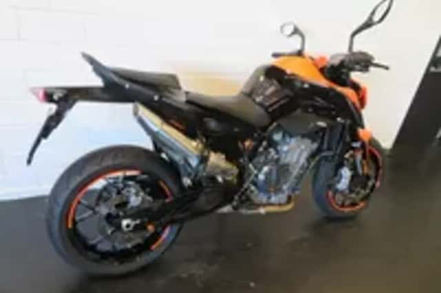 KTM DUKE 890 ABS (2022) thumbnail 3