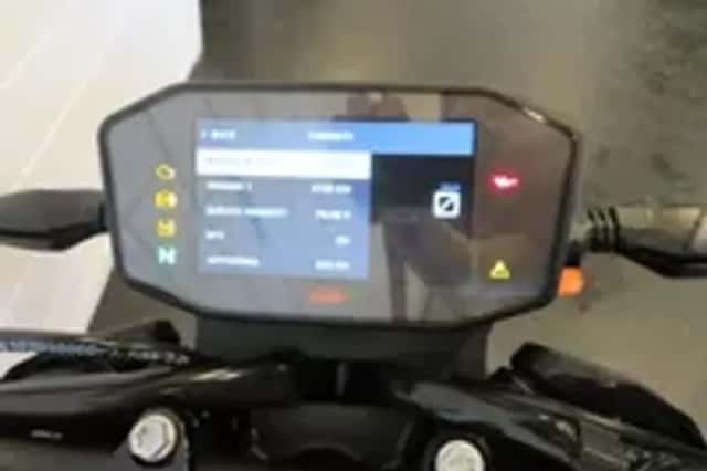 KTM DUKE 890 ABS (2022) thumbnail 6