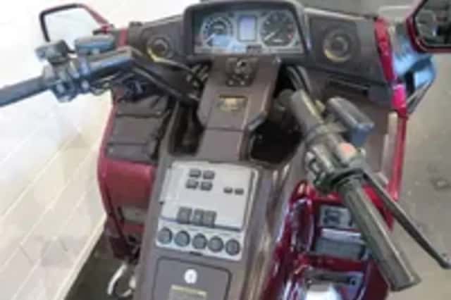 Honda GL 1500 GOLDWING ZEER FRAAI EN VOL! (1997) thumbnail 5
