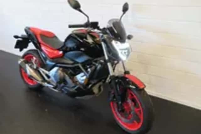 Honda NC 750 S DCT ABS SUPERGAAF! (2017) thumbnail 2